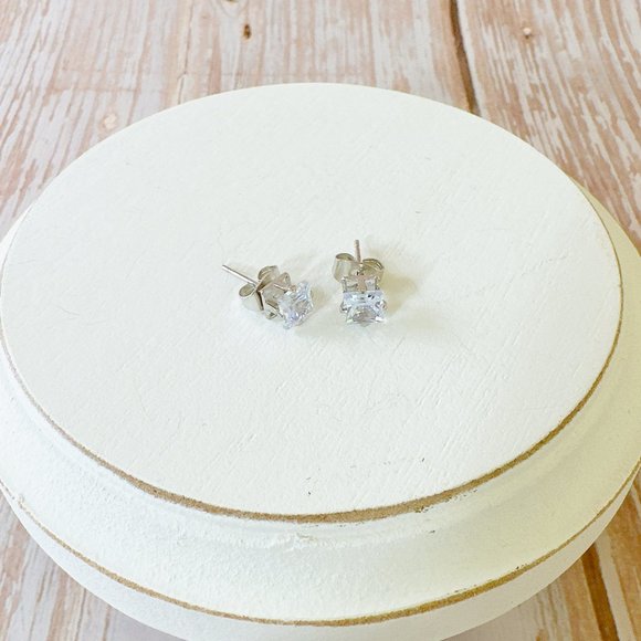 5mm Cushion Cut CZ Stud Earrings - Picture 3 of 6